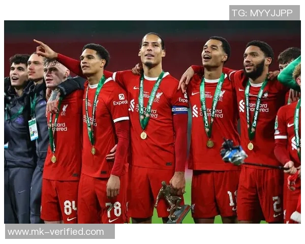 欧联杯激战巴萨逆转利物浦全场沸腾瞬间回顾与焦点分析