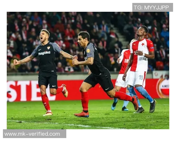 友谊赛精彩回顾利物浦与AC米兰战成平局帽子戏法引发全场热烈反响