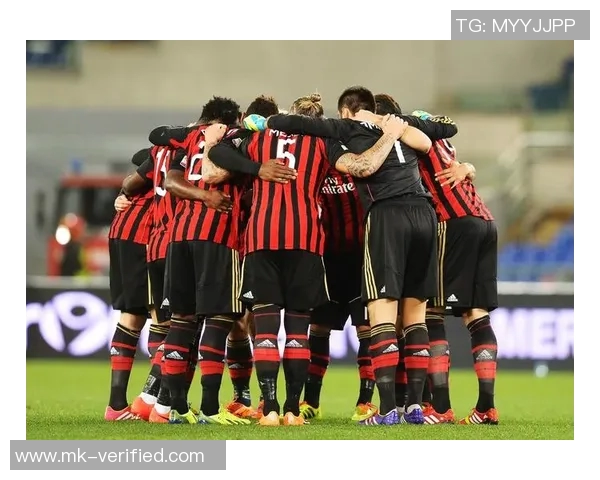 国王杯激战尤文图斯与AC米兰战平乌龙球瞬间引发全场热议与欢呼