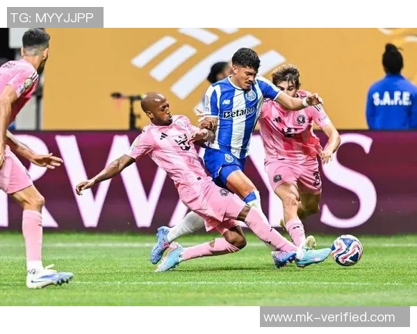 世界杯波尔图精彩逆转里昂全场沸腾瞬间回顾视频集锦 世界杯波尔图精彩逆转里昂全场沸腾瞬间回顾视频集锦