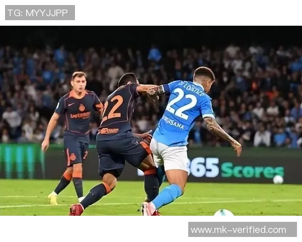 西甲激战：拜仁狂胜国米五球乌龙球引发争议判罚全场沸腾