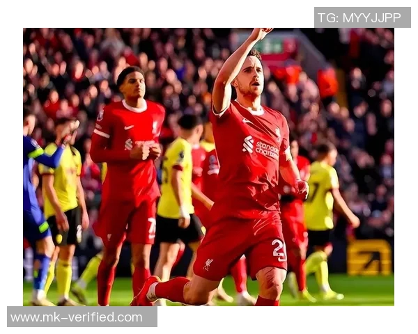 欧冠激战马竞凭借绝杀战胜曼联全场欢呼声如潮涌动