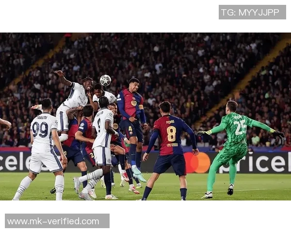 欧联杯历史冷门巴萨6-2逆袭国米全场沸腾瞬间回顾